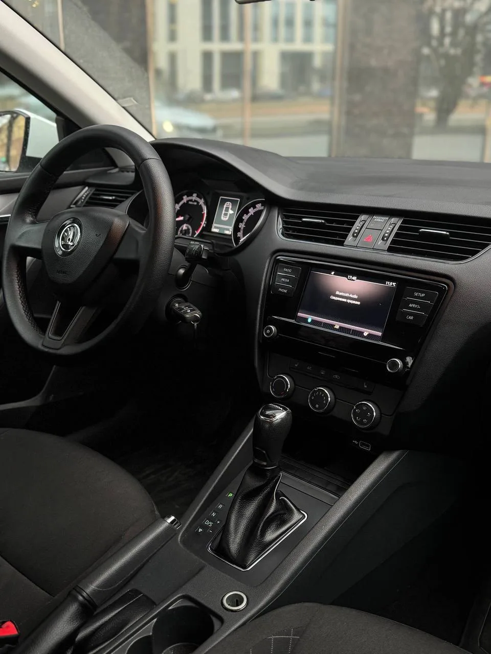 😍 Скидка 50.000 ₽  Ездить можно только в СПБ🙌 НЕ ТАКСИ  SKODA OCTAVIA  ▪️ Год выпуска — 2018 ▪️ 1.6 