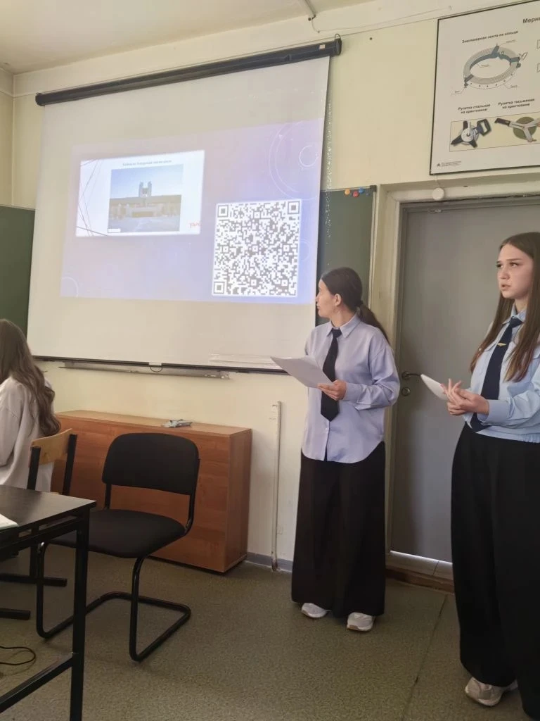 В БАМИЖТ продолжается пора защиты индивидуальных проектов, и студенты группы ДОБ11ОПУ демонстрируют 