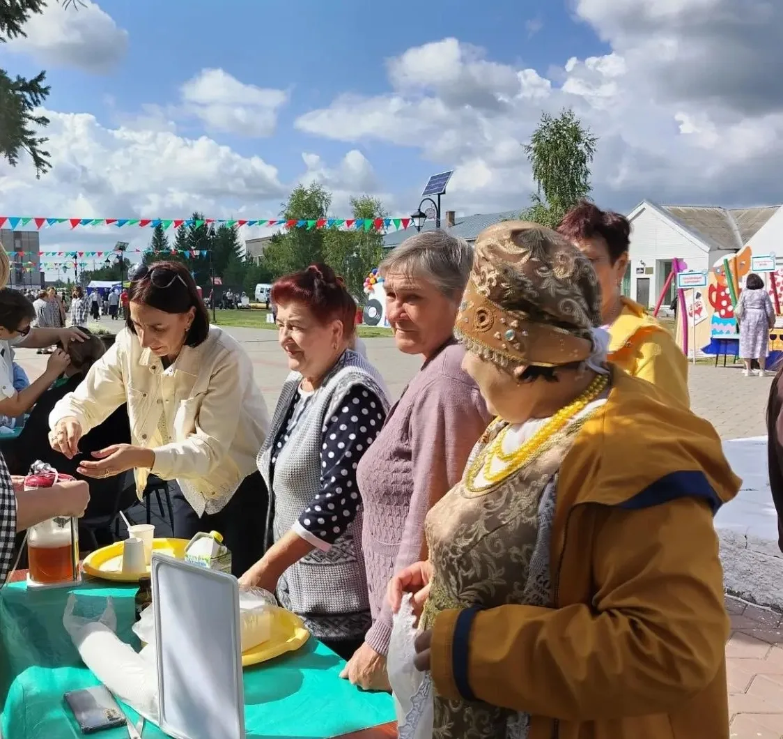 🌻 Сотрудники  Семейного МФЦ приняли  участие в праздновании 250-летия рабочего поселка...