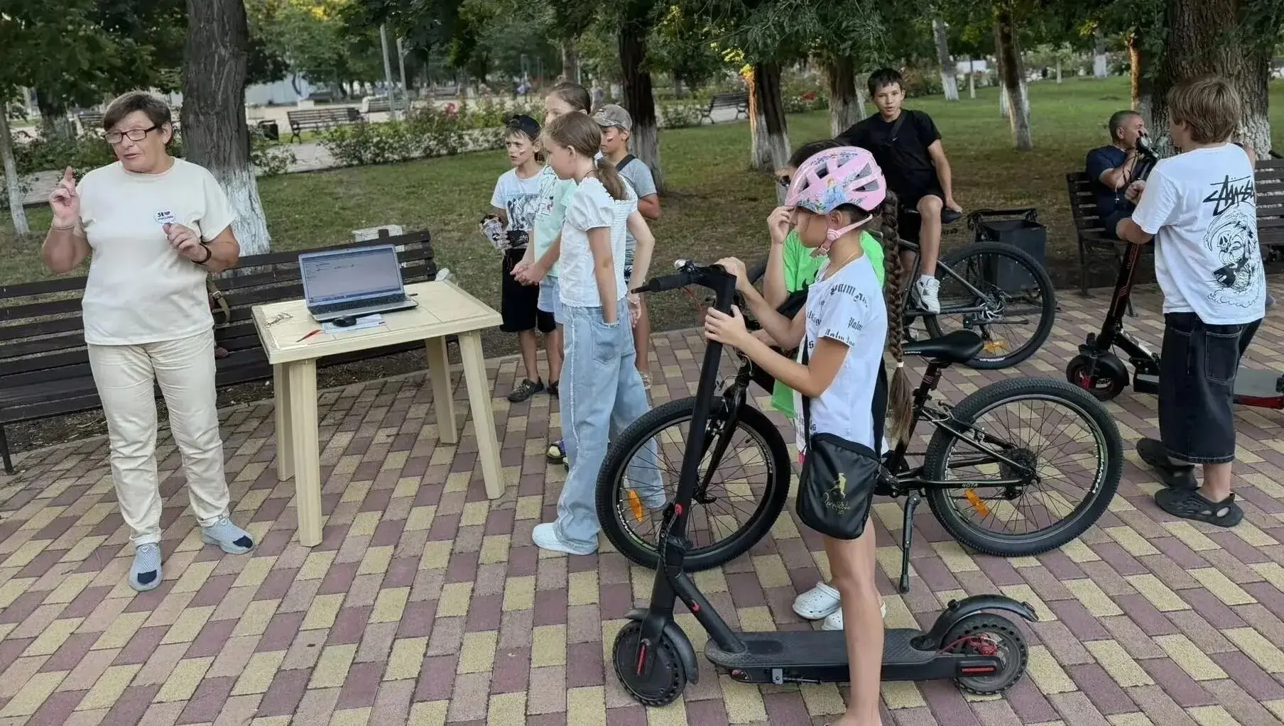 Битва поколений за историю
