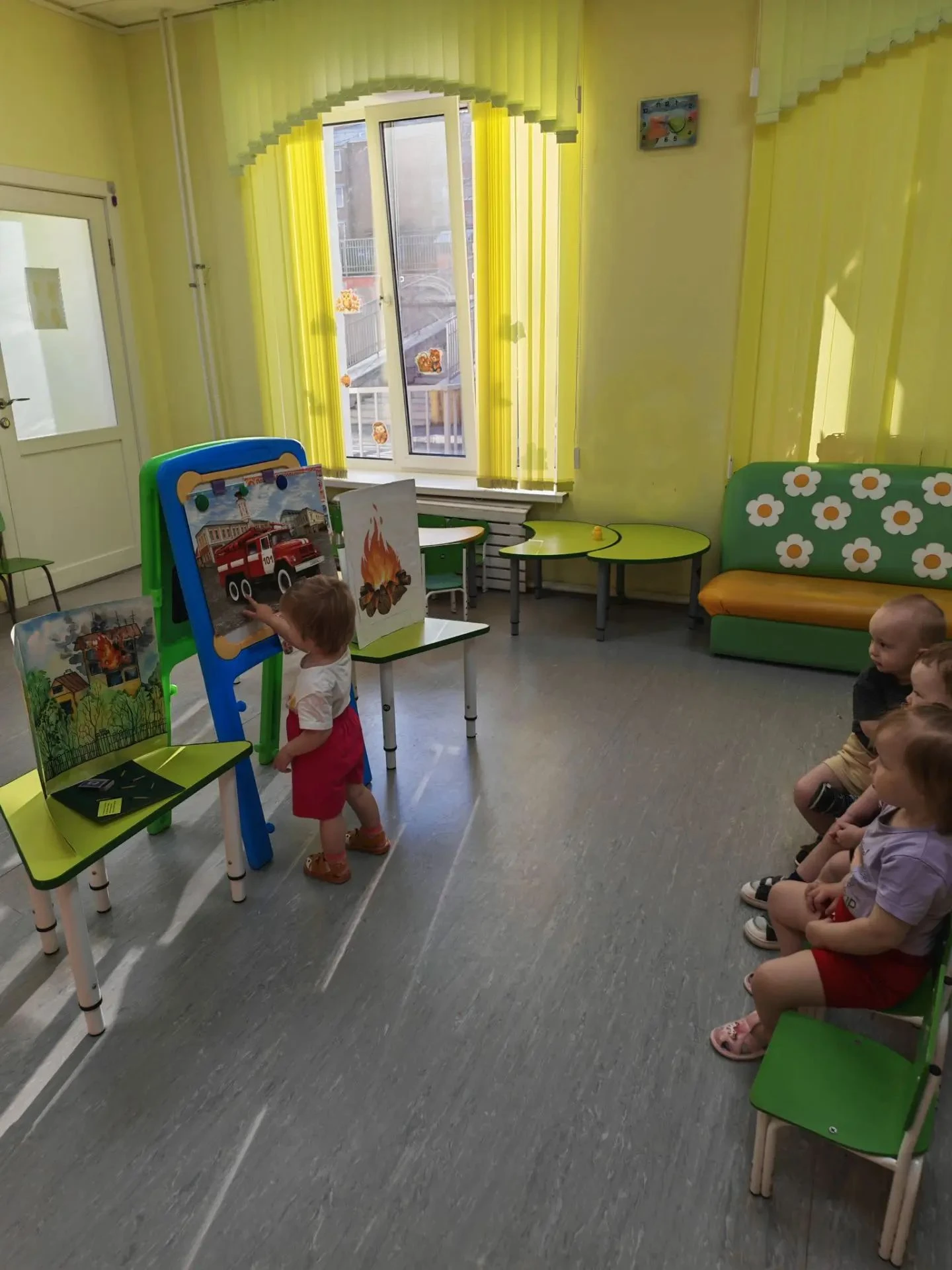 В первой группе раннего возраста "Совушки", проведен Всероссийский открытый урок по без...