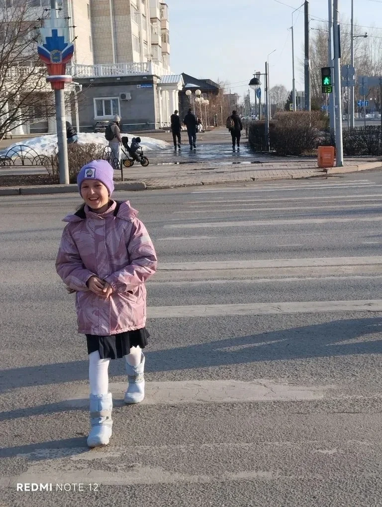 В рамках социальной компании «Весна без ДТП», во время весенних каникул учащиеся МАОУ СОШ 5 г.Ишима 