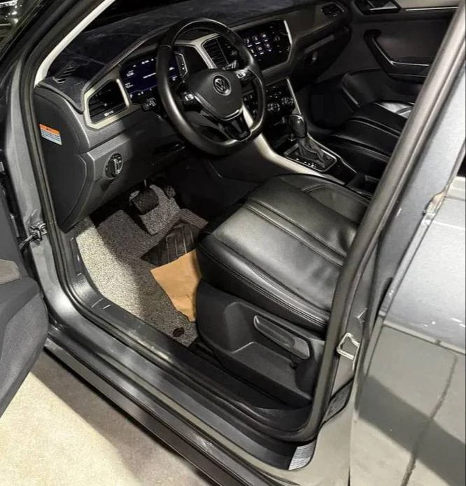 УГАДАЕТЕ, ДЛЯ КАКОГО РЫНКА ЭТОТ VOLKSWAGEN T-ROC?