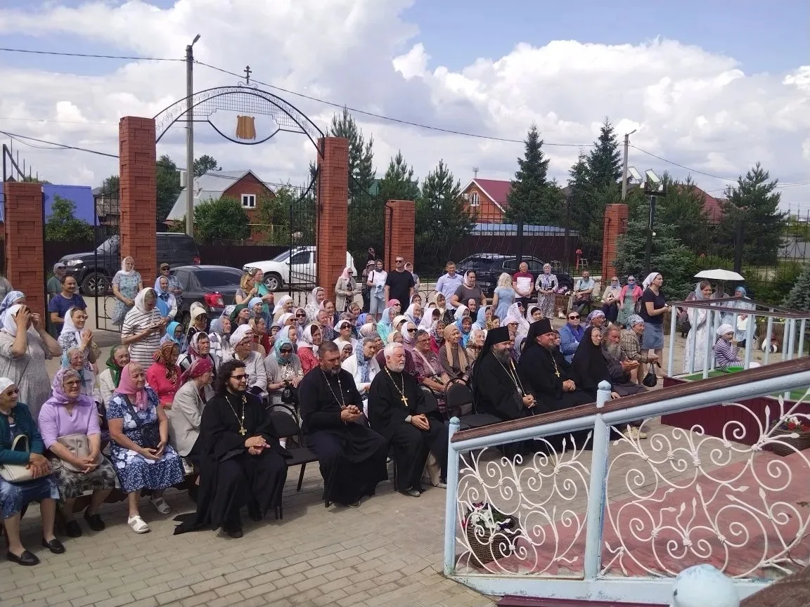 🌞Это духовное лето!

12 июня похвистневские православные отметили престольный праздник Кафедральног