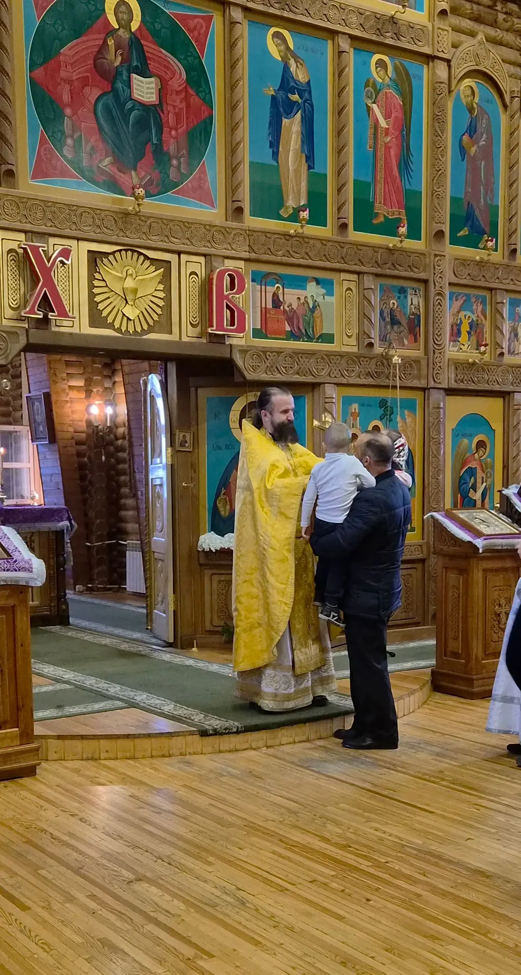 Возвращаюсь в ритм. Только вот будет ли он прежним — не знаю. Сегодня ходили в храм с м...