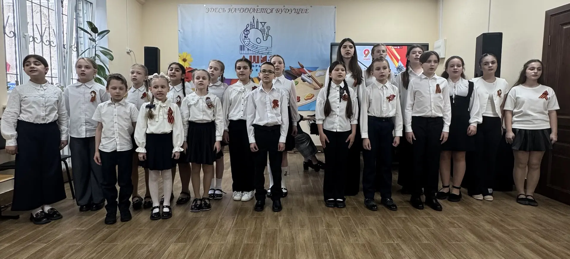ПОКЛОНИМСЯ ВЕЛИКИМ ТЕМ ГОДАМ