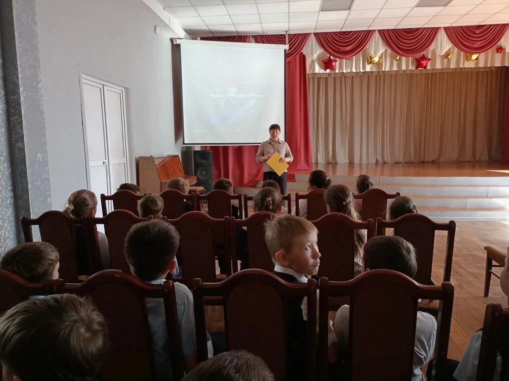 🎥КИНОЛЕКТОРИЙ К ДНЮ КОСМОНАВТИКИ   🚀 12 апреля - День космонавтики, который отмечается в России и мн