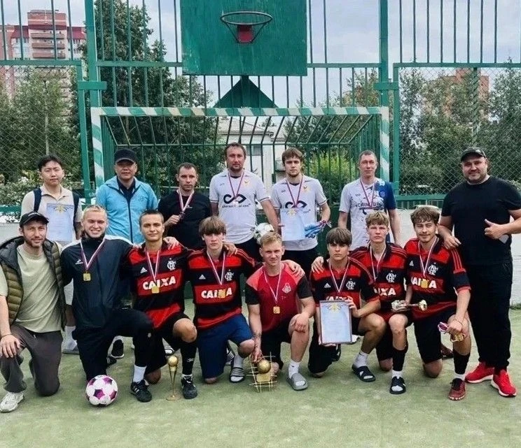 Чемпионат по футболу среди дворовых команд прошёл в микрорайоне Северный при поддержке ...
