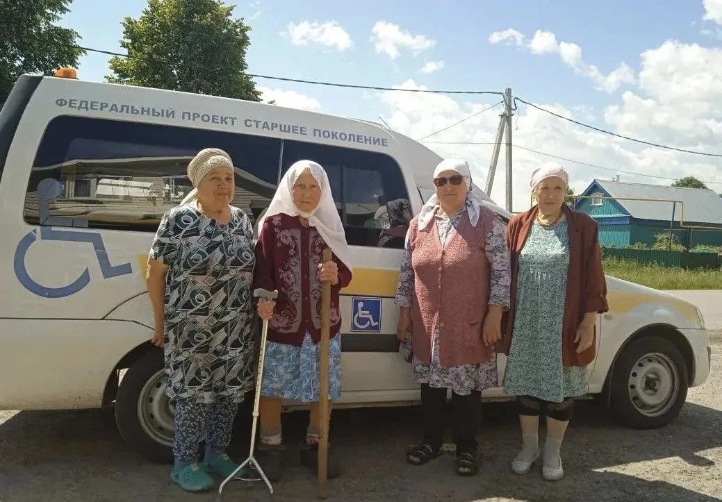 🏥 Забота о старшем поколении: в Высокогорском районе работает программа бесплатной доставки пожилых