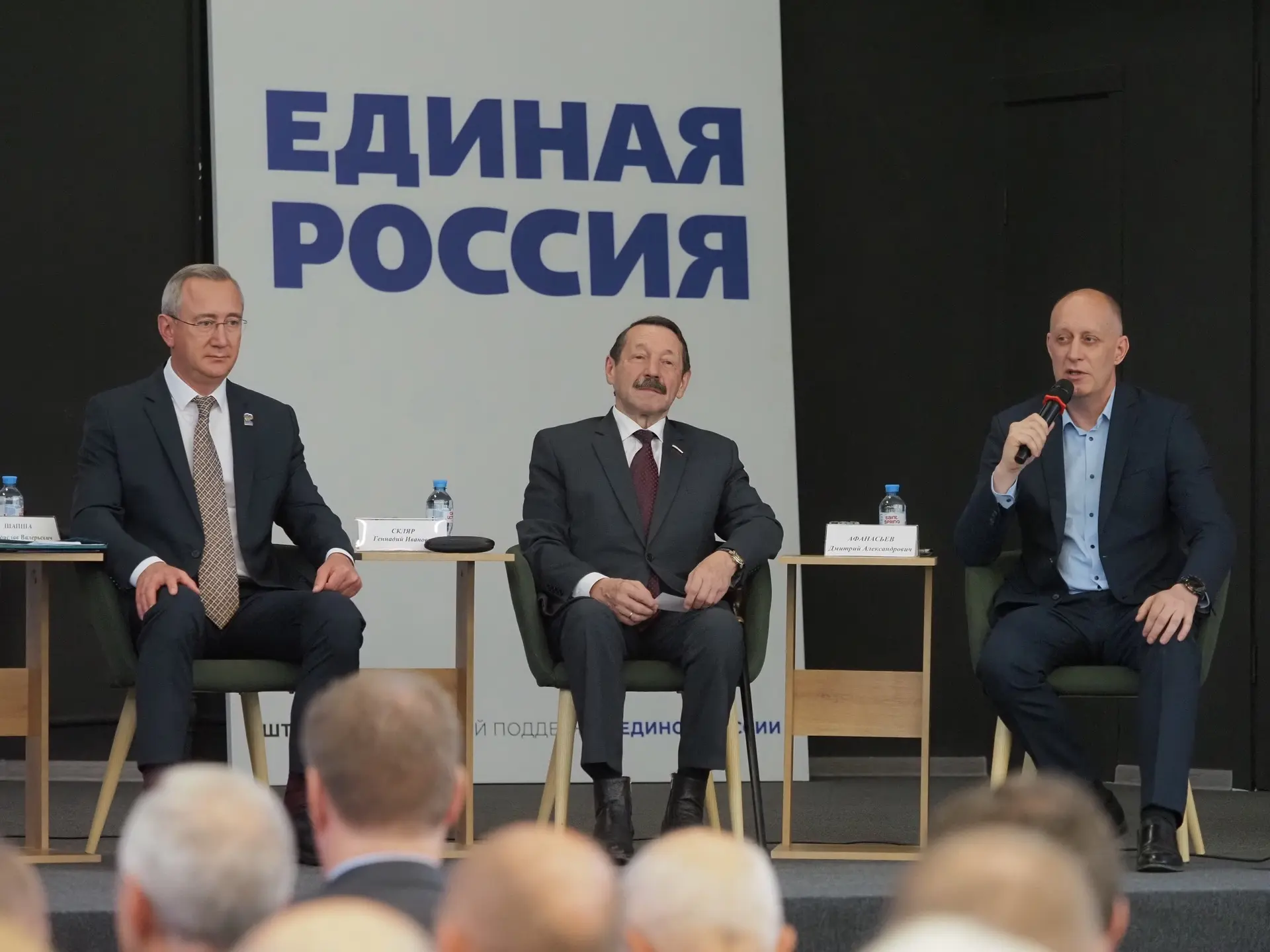 Президент России 16 июня дал старт избирательной кампании.

«Единая Россия» - единственная партия, к