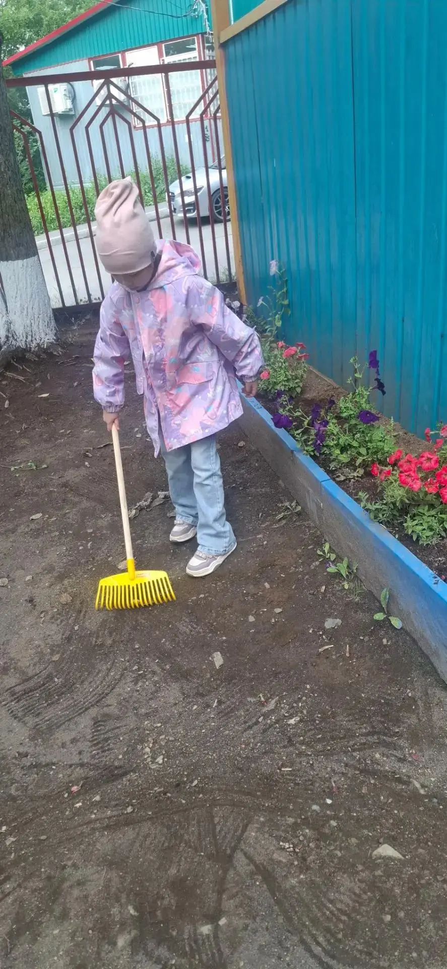 🌿 Маленькие садоводы в деле! 🌿