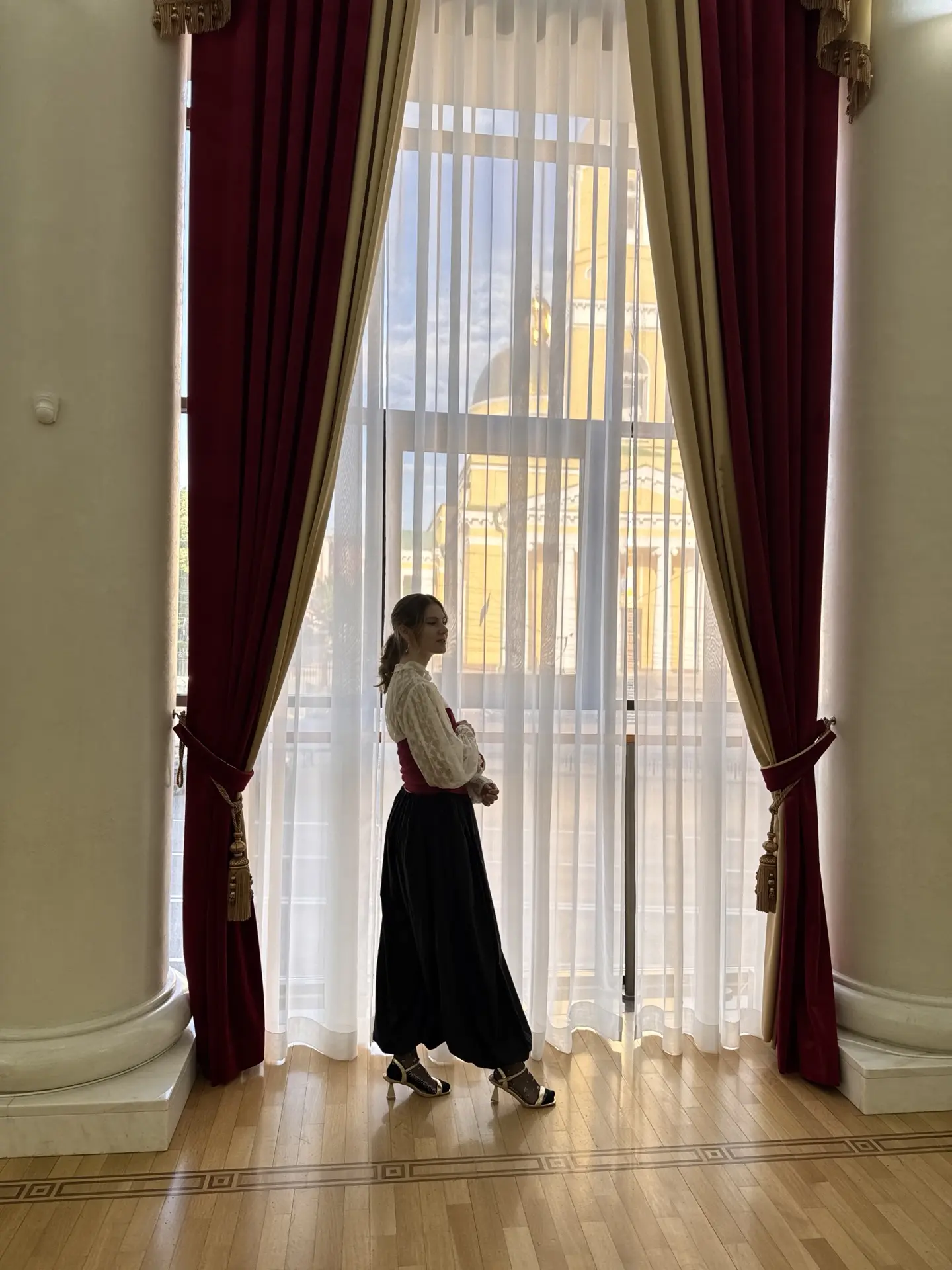 Май. Театр. Закаты 😍