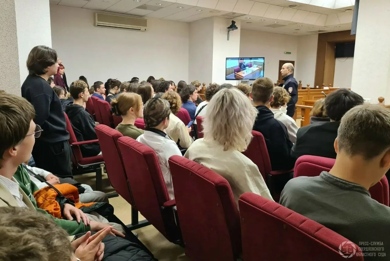 🍏Список «Яблока» сняли с выборов в свердловское Заксобрание