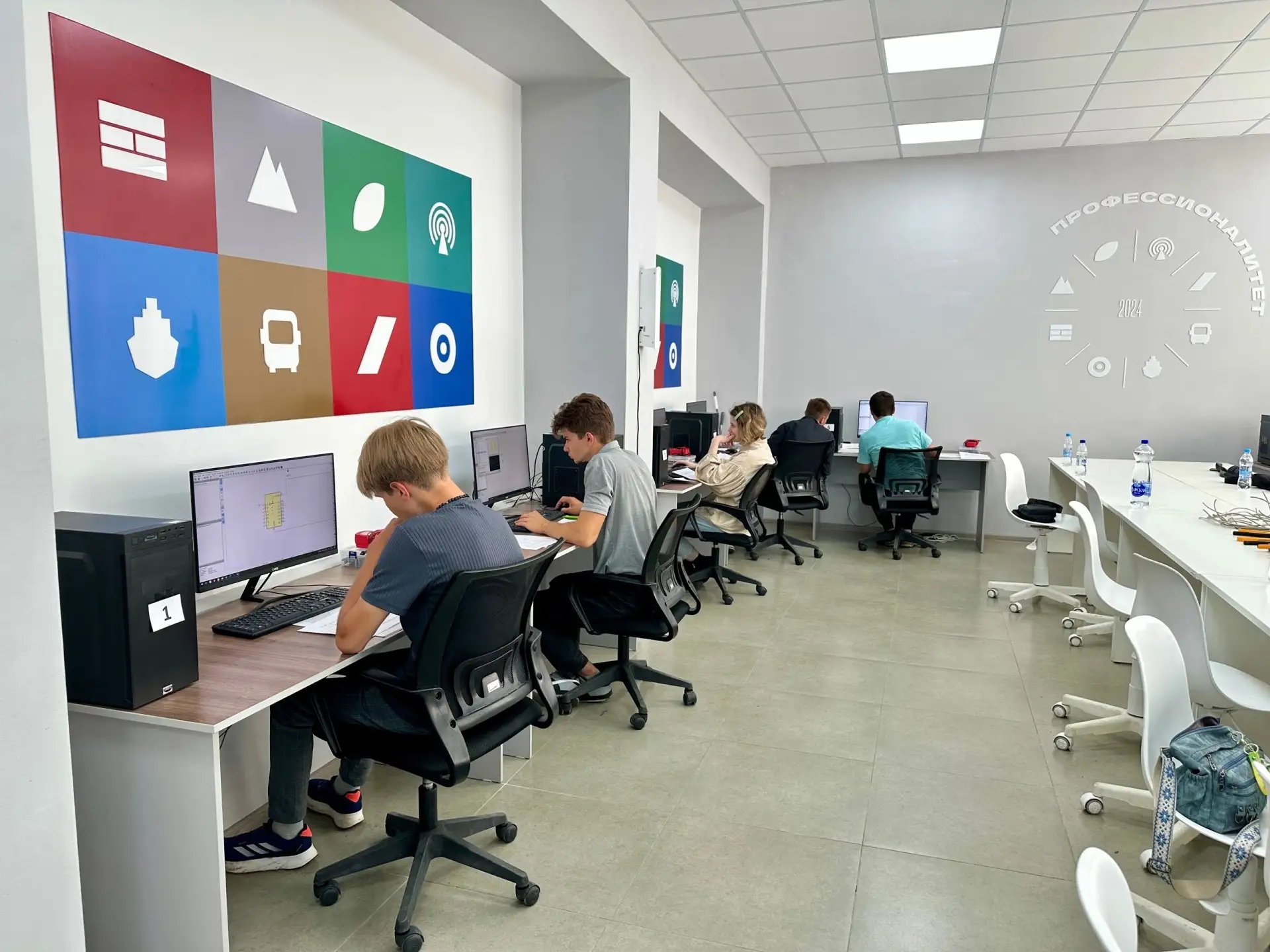 📢 Демонстрационный экзамен в Луганском колледже информационных технологий и предпринимательства! 📅