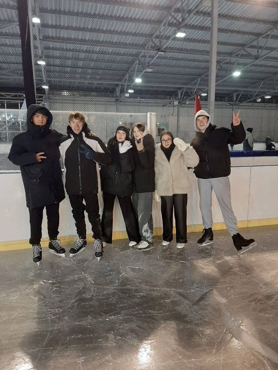⛸️ Спортивная студенческая ночь: яркий праздник спорта и дружбы!