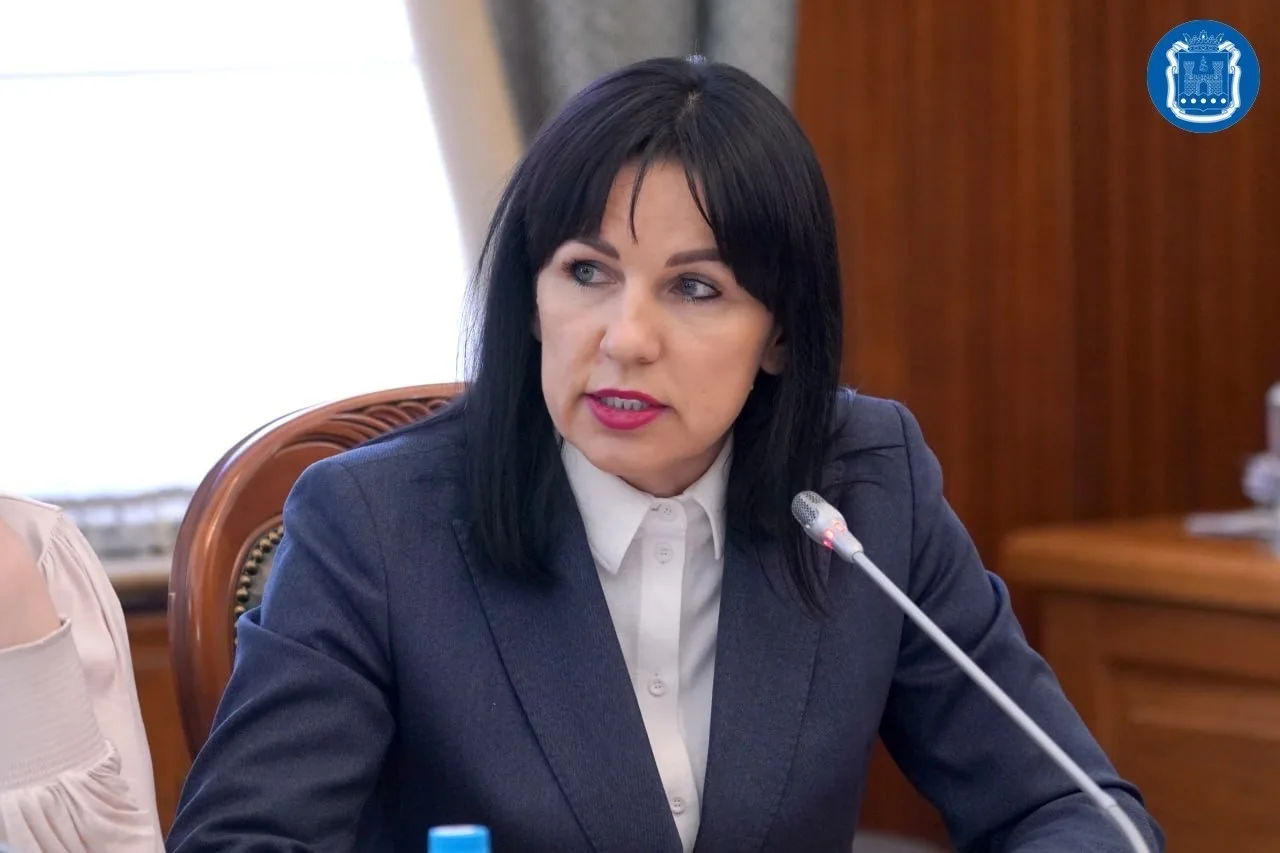 Губернатор Алексей Беспрозванных провёл оперативное совещание областного правительства. Обсудили воп