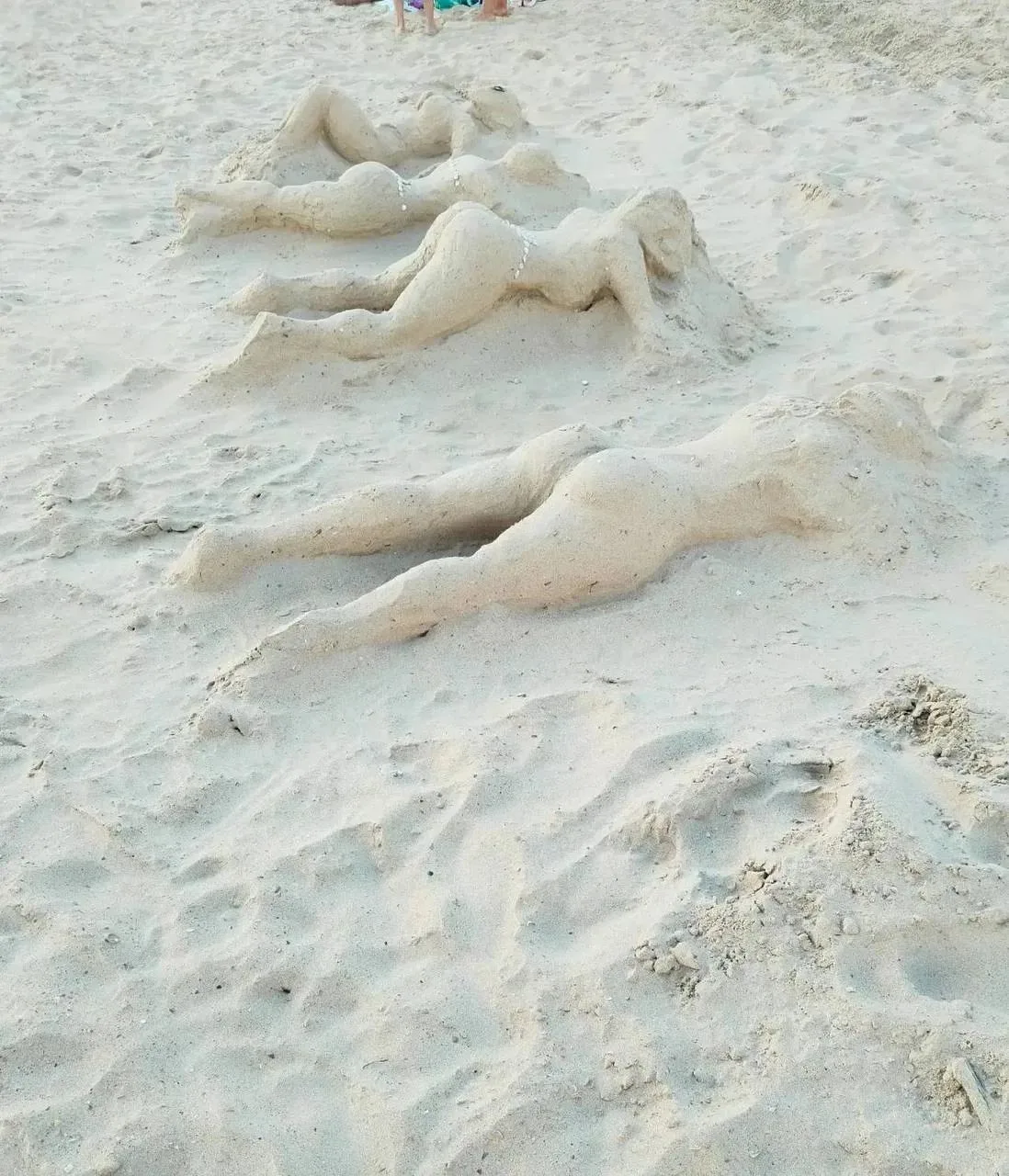 Русалок снова выкинуло на берег Анапы 🧜‍♀️