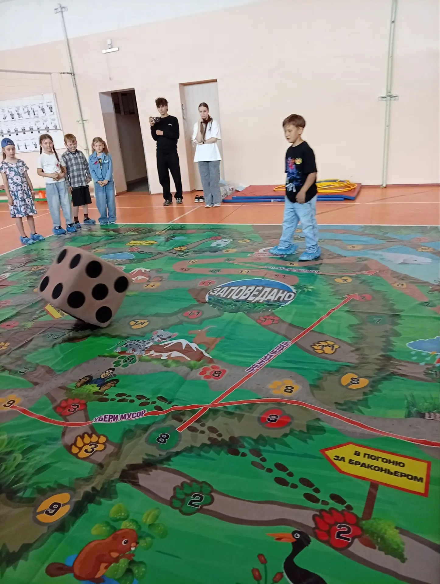 В лагере «Дружбафест» сегодня царила атмосфера настоящих открытий! 🌟 К нам в гости заглянули специа
