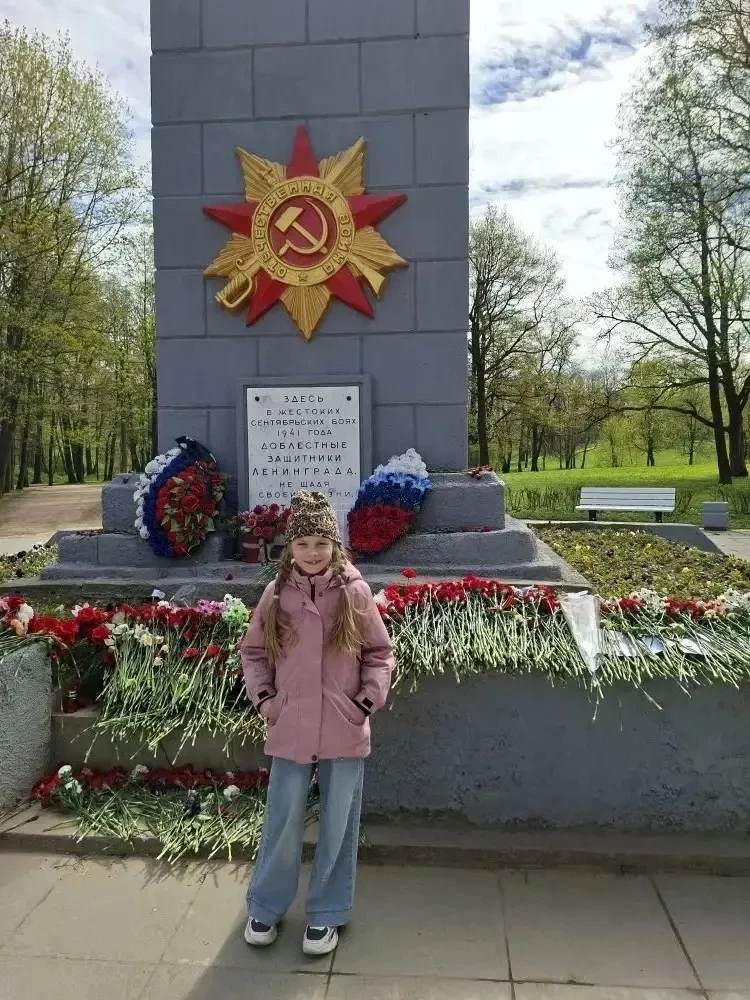 Доброе утро, дорогие друзья!  Поздравляем всех с началом новой рабочей недели и продолжаем присылать