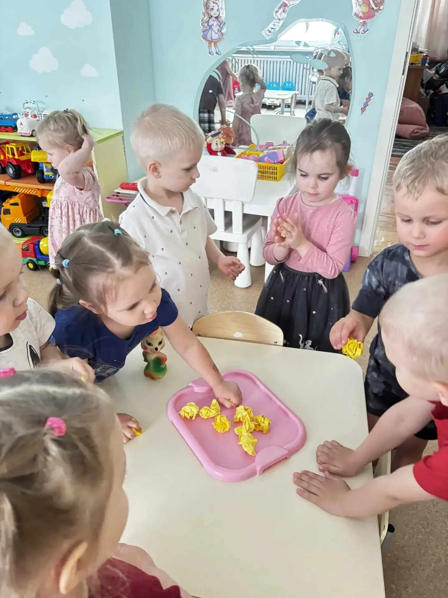 В поисках дома Колобка: большое сказочное путешествие группы 1б

Однажды ребята из группы 1б решили 