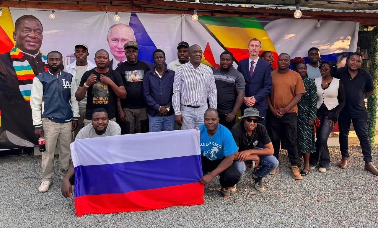 🇿🇼🤩 В День флага России в Зимбабве основали Лигу выпускников российских вузов