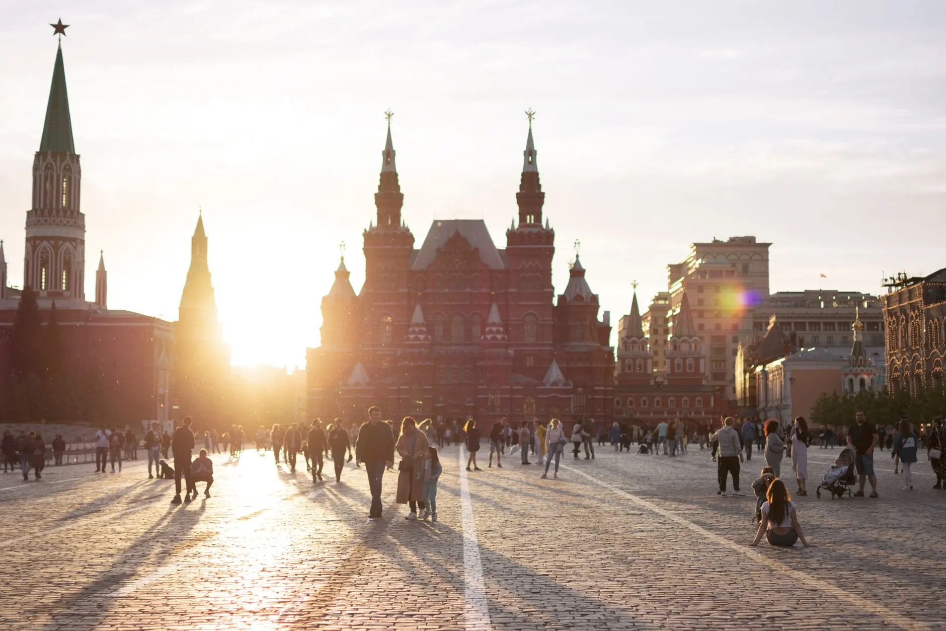 🇷🇺 Хотите почувствовать дыхание истории и увидеть величие российской столицы? Отправл...