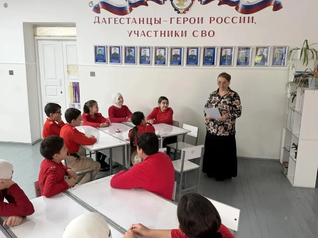 В 6 «Б» классе нашей школы прошёл классный час в форме игры-викторины на тему «Безопасн...
