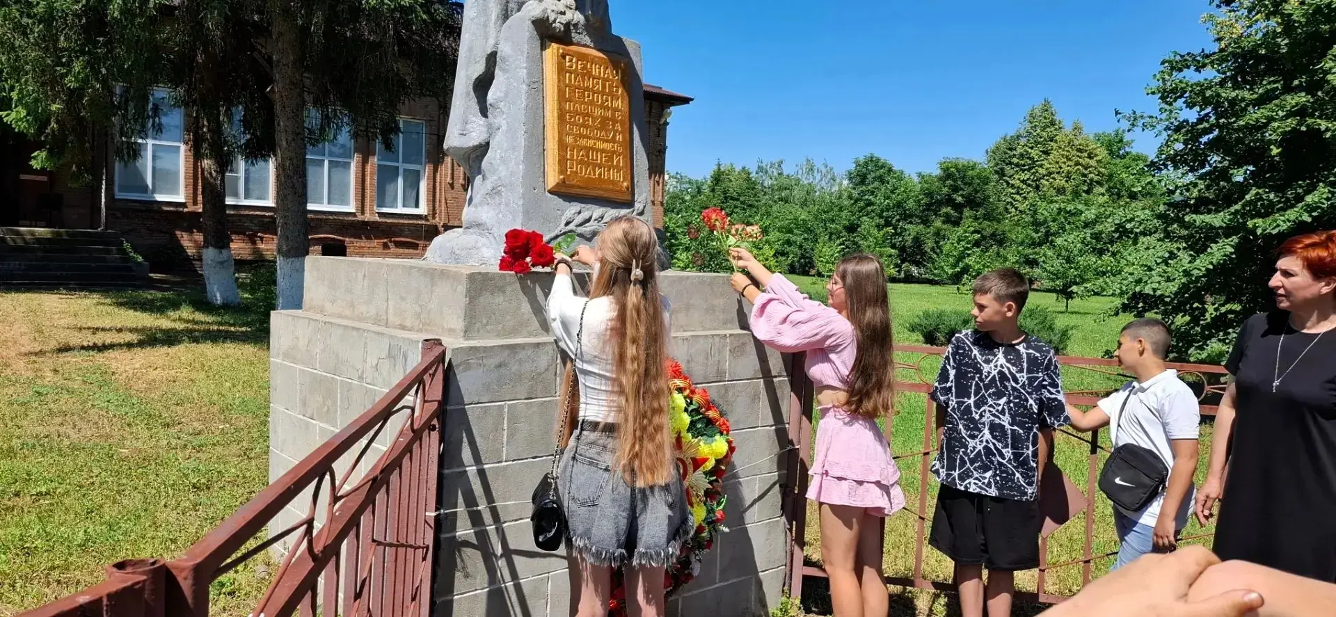 Вот и пролетел одиннадцатый день в пришкольном лагере "Казачата"!
🔥
Утро, как всегда, началось с ак
