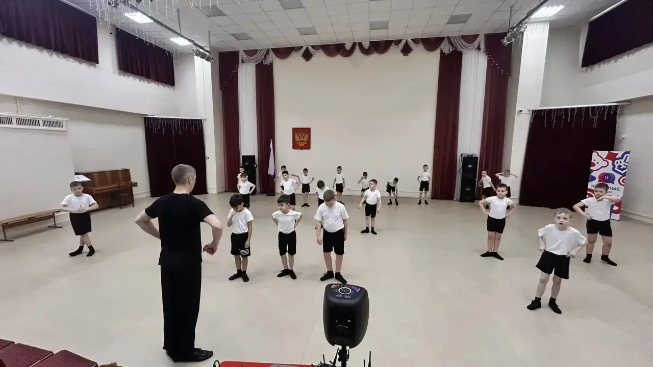🌟 В нашей школе прошли яркие мастер-классы по народному танцу! Репетитор женского состава балетной т