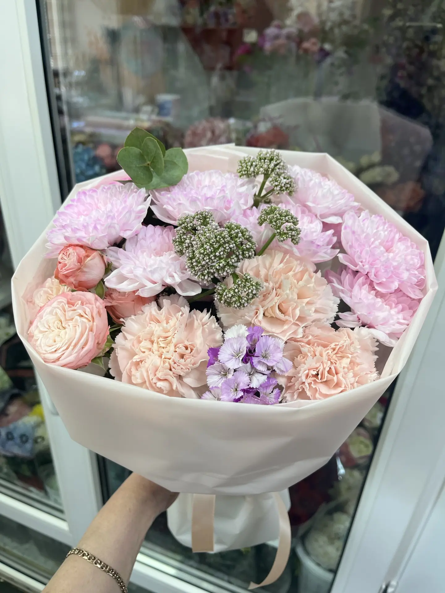 💐2000 рублей