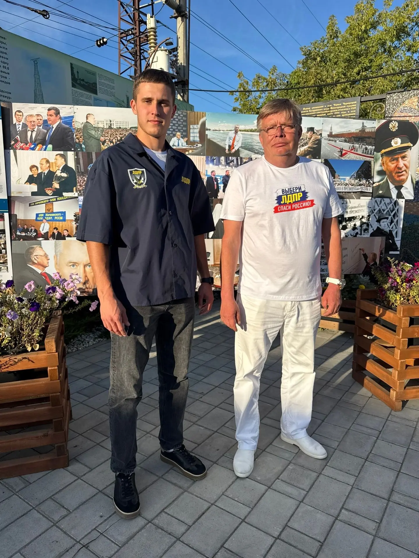 📌Экспозиция памяти Владимира Жириновского украсила улицу Попова в Дзержинске