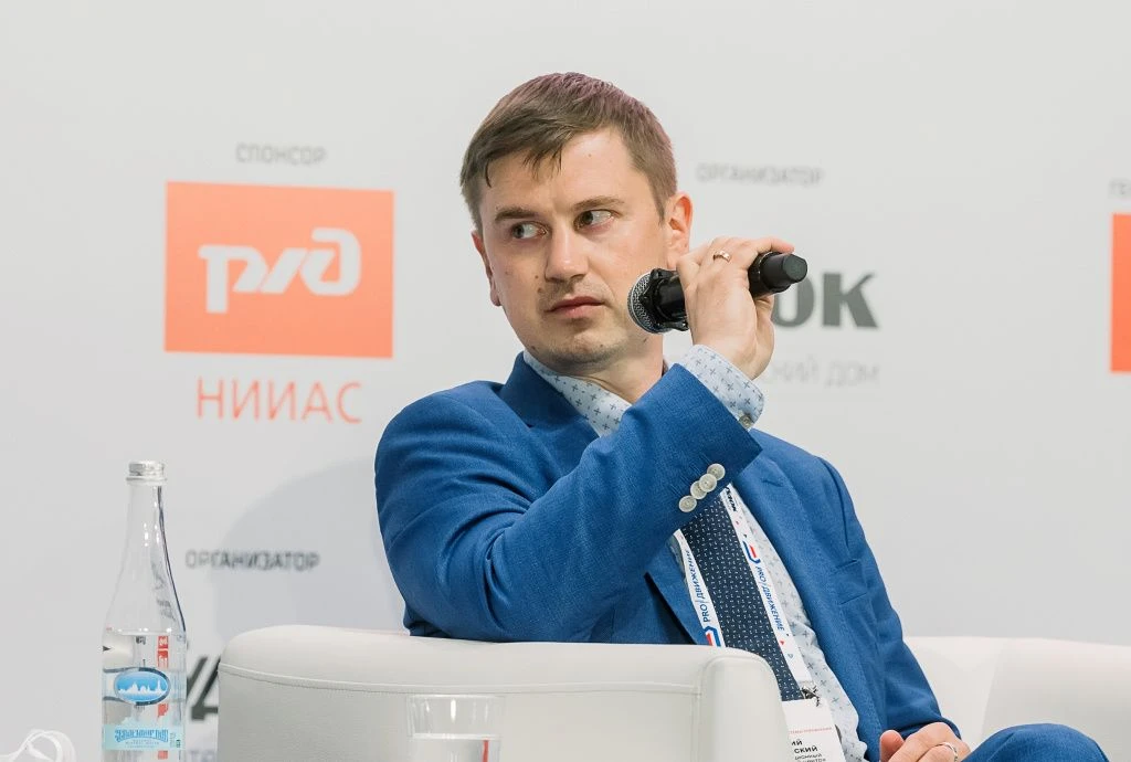 Перспективы развития робототехники обсудили на «PRO//Движение. Транспортные системы упр...