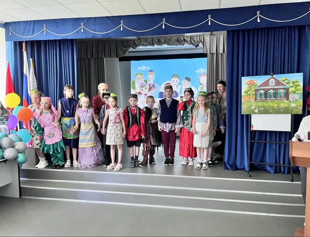 А в лагере продолжается работа по сказкам народов России. 

Сегодня четвертый отряд представил мини 