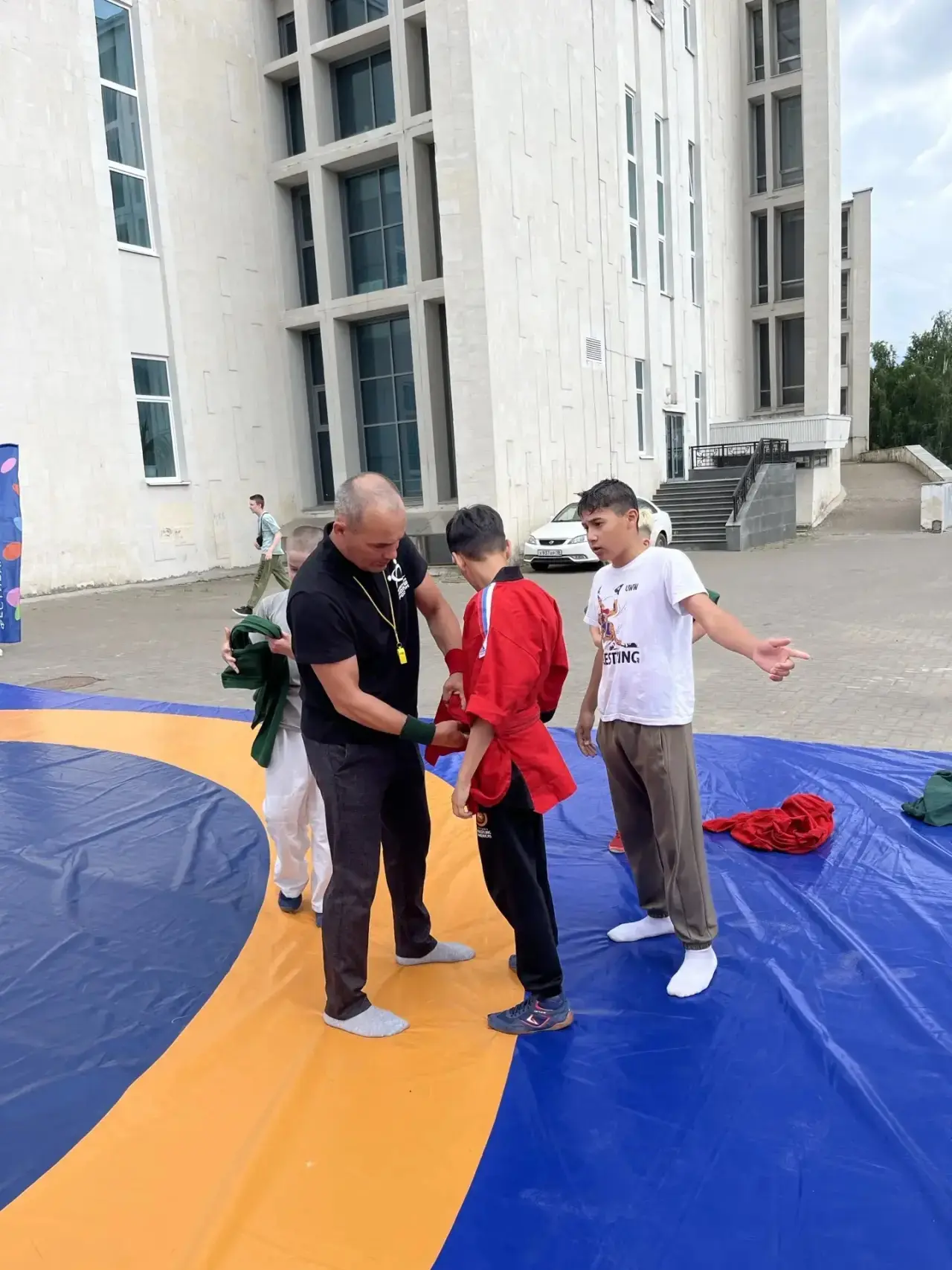 🇷🇺 С Днём России! С Днём города!

📆1️⃣2️⃣ июня в честь празднования "Дня России" и "Дня города" с