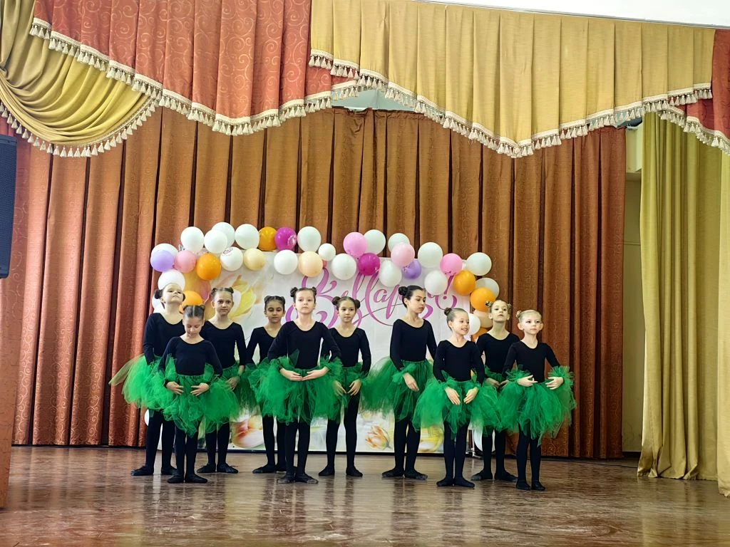💐 В нашей школе прошел замечательный концерт, посвященный Международному женскому дню! Творческие ко