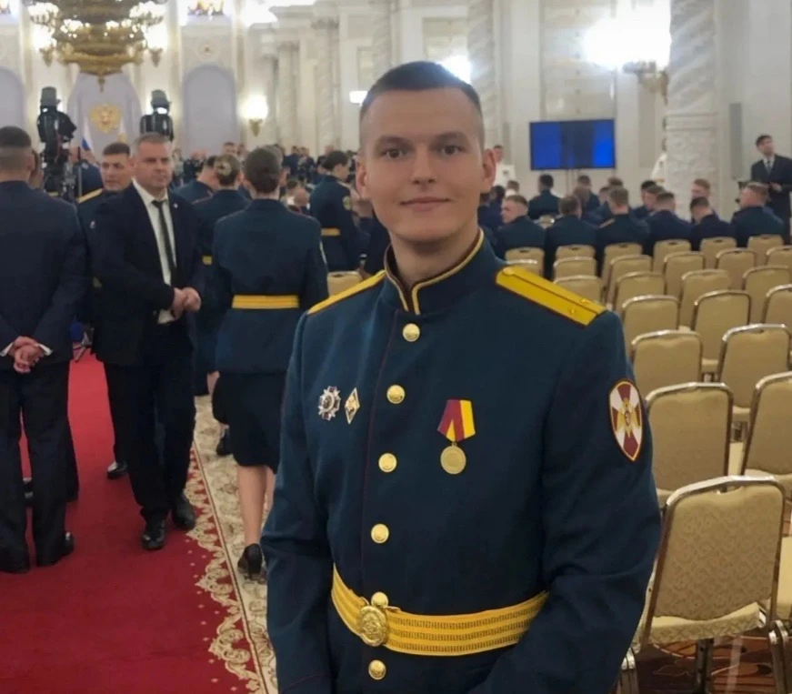🎉 Гордимся нашим выпускником! 🎉

Дорогие ученики, родители и педагоги гимназии имени Островского! 