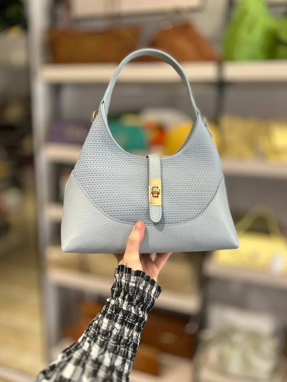 Вдохновение Акцент 💙

В этой нежной палитре мы собрали для вас целый комплект из натуральной кожи: 