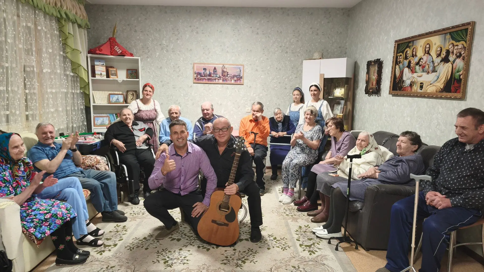 «О России с любовью» — так называлась трогательная акция, которая прошла в отделении милосердия!
Сол