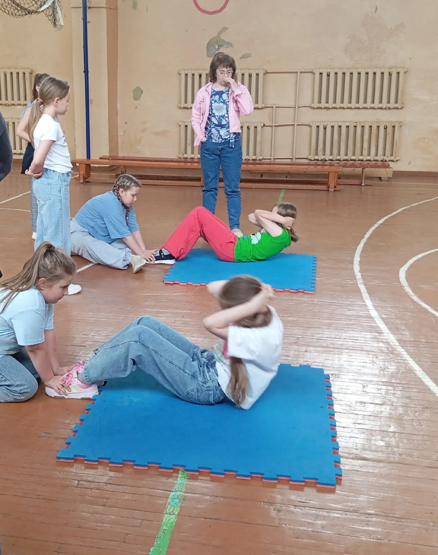 Вот оно долгожданное лето, а какой лагерь без спортивных соревнований. Спорт - это рекорды, общение,