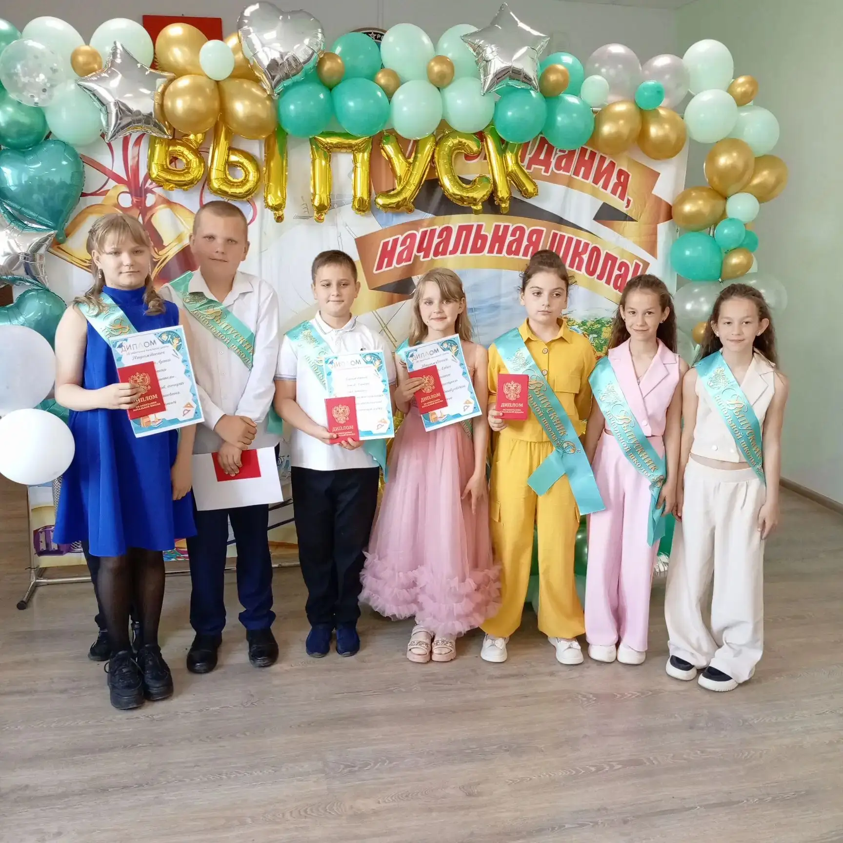 🎉 Дорогие друзья! 🎉