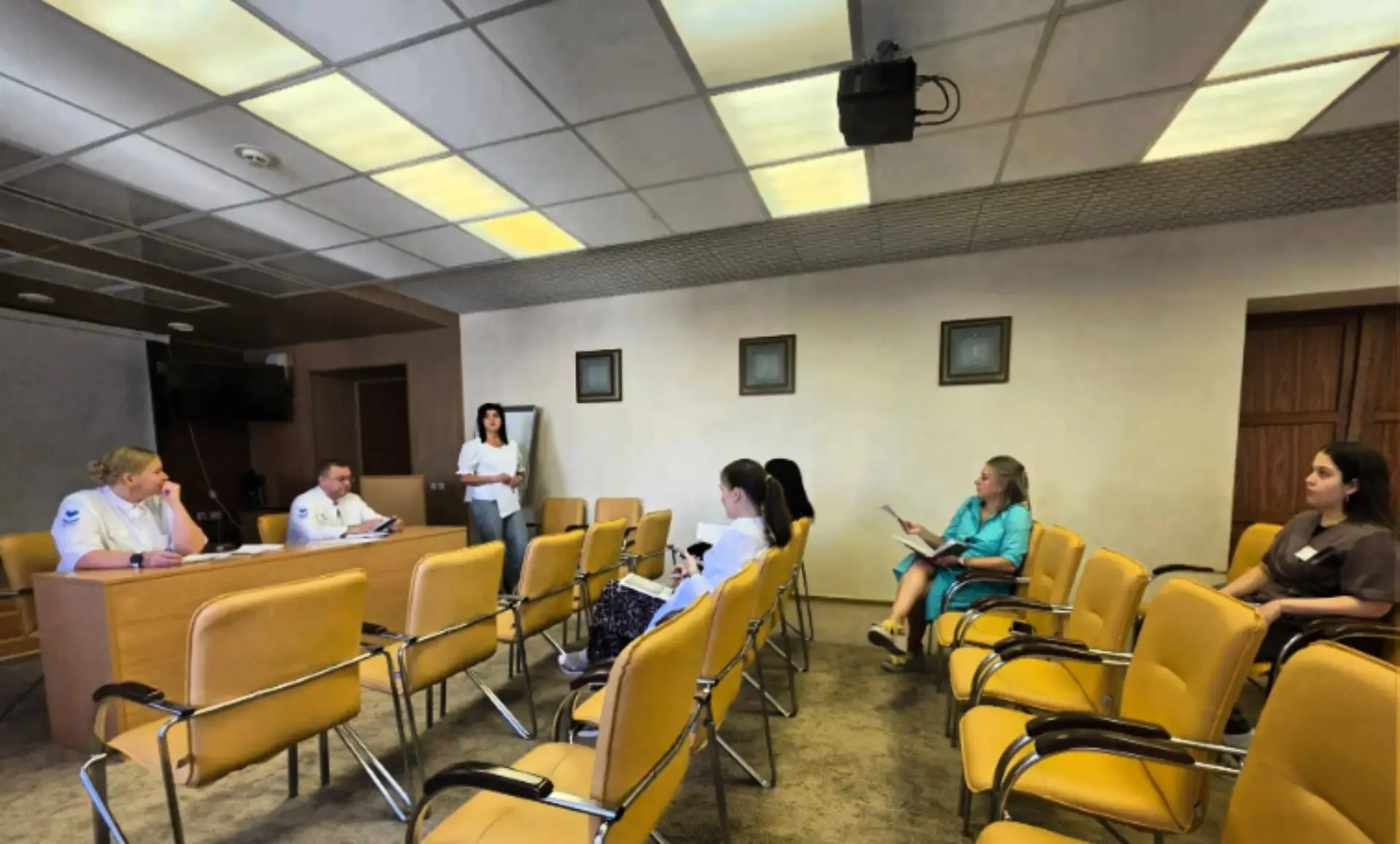 Сегодня в Городской поликлинике 13 прошло плановое обучающее занятие для персонала. Мы ...
