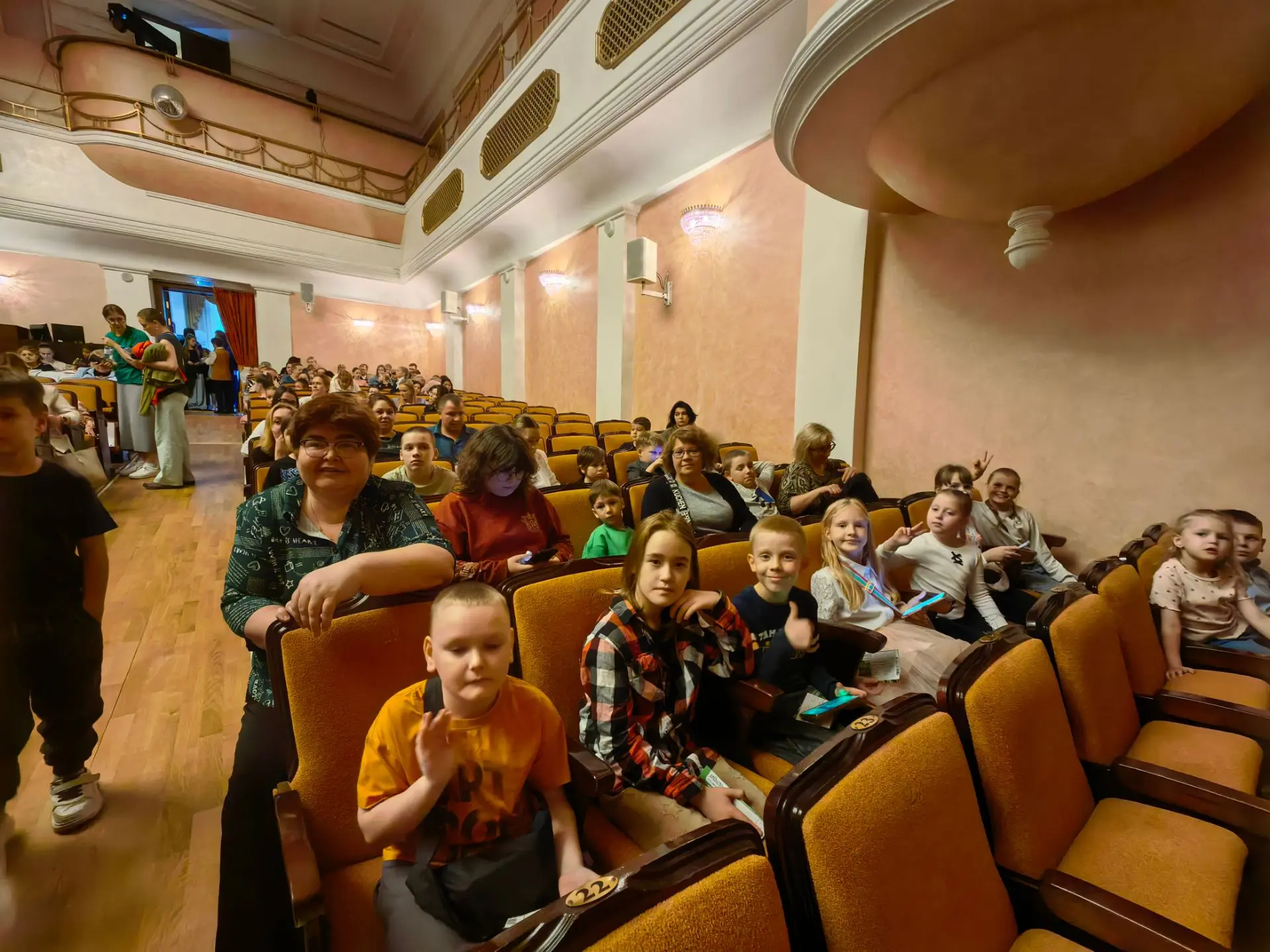Культурный старт учебного года: ученики 17-й школы открыли театральный сезон.          ...