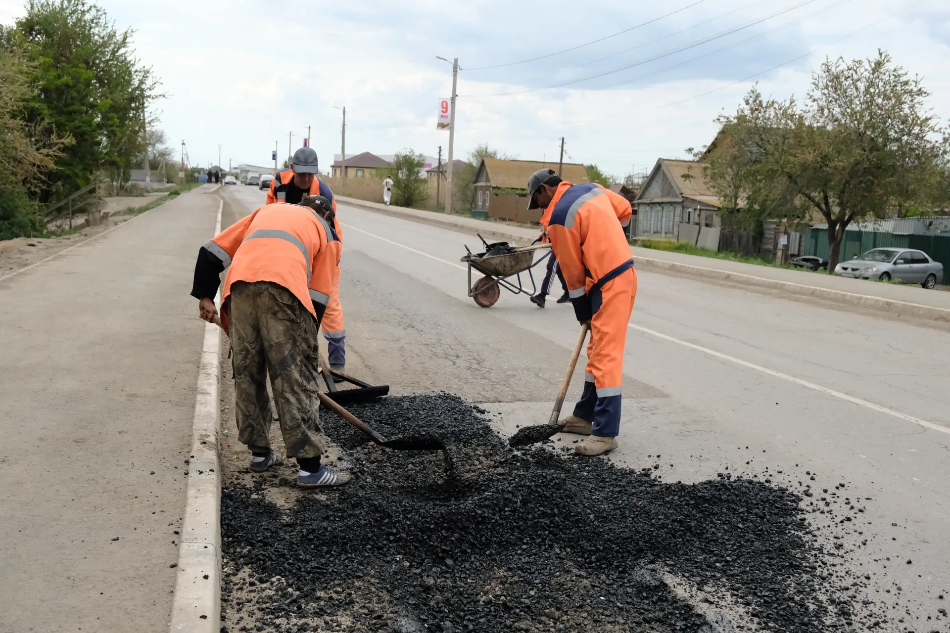 Рубрика #ЖКХ  В селе Началово завершён ямочный ремонт автомобильных дорог.  Подрядной организацией в
