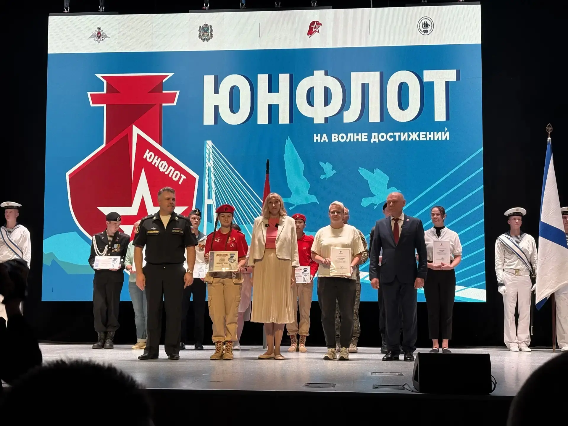 Сегодняшний рассвет наши путешественники встречали на тарусской земле. Активисты "Дома ...