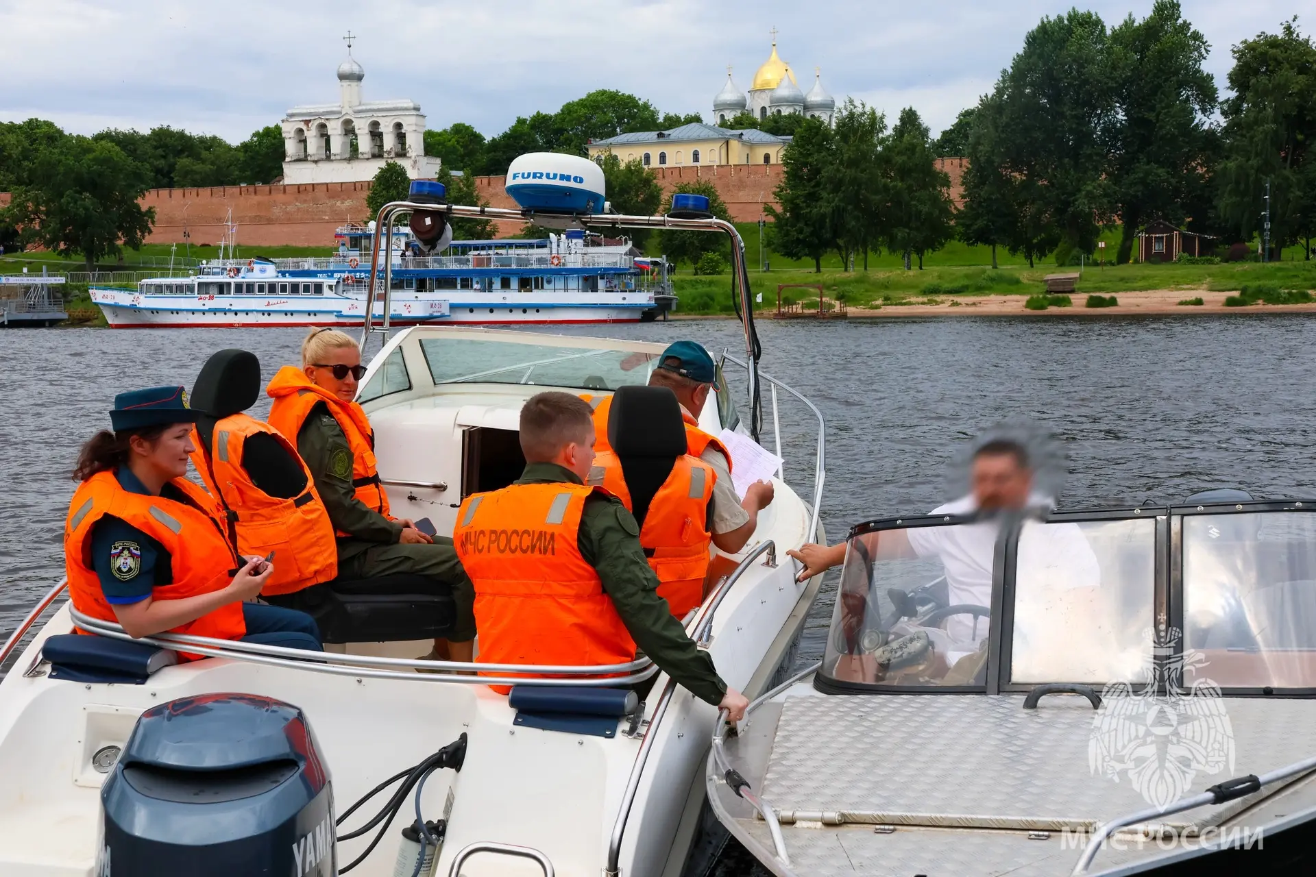 🛟 Вода ошибок не прощает

🌊 В Великом Новгороде сотрудники Центра ГИМС совместно с представителями
