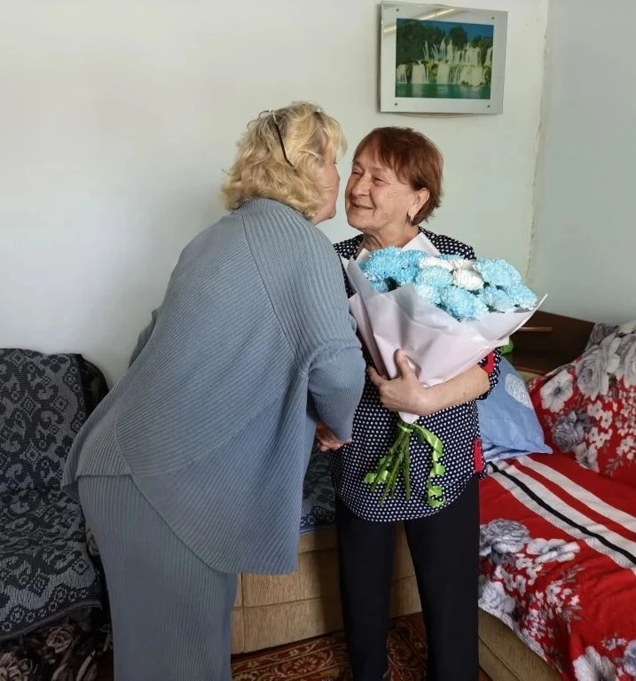 В преддверии Международного дня семьи, мы поздравили с Золотой свадьбой семью Невмержиц...