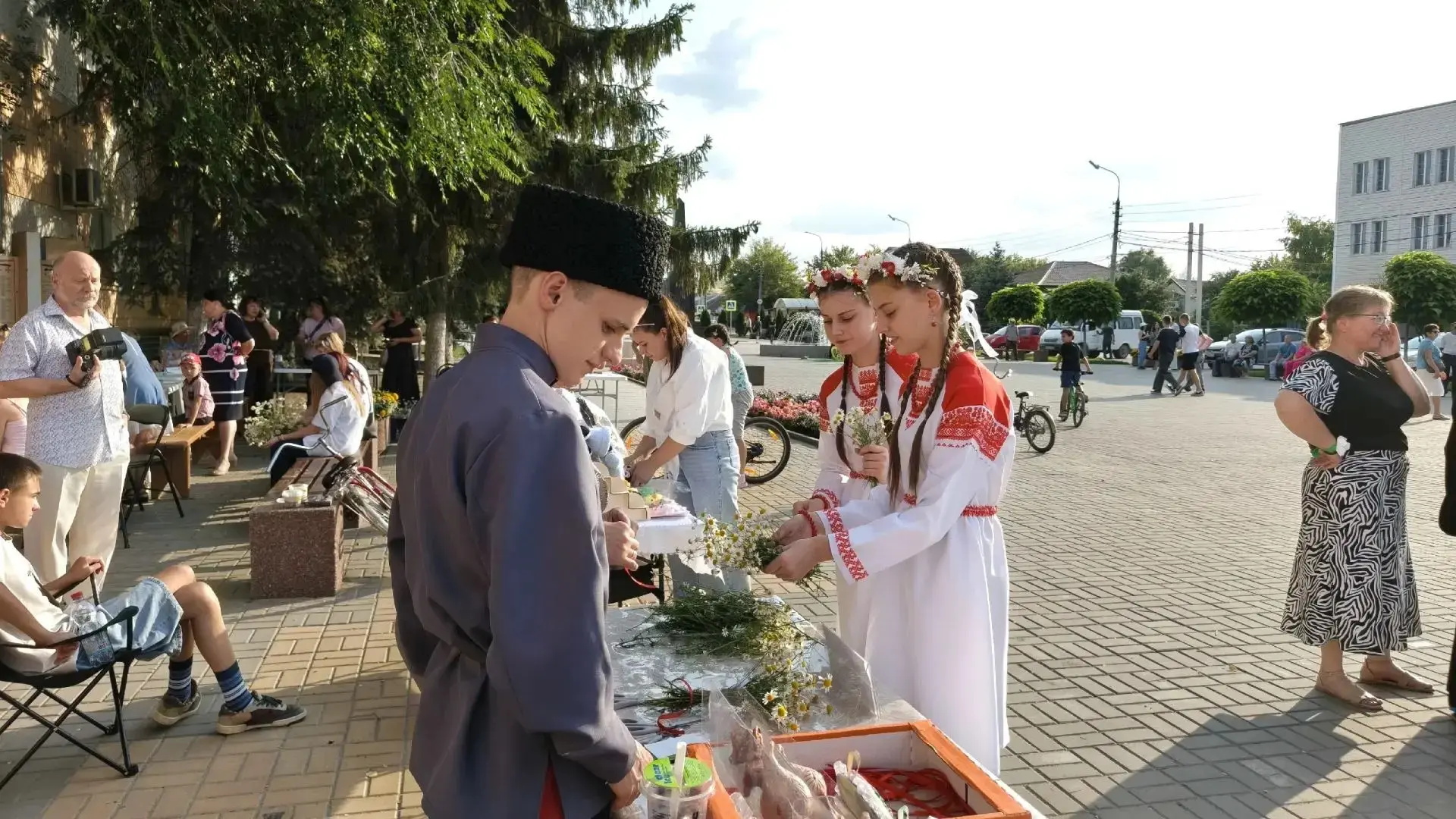 Сегодня сотрудники музея истории донских казаков приняли участие в районном этно-художественном фест