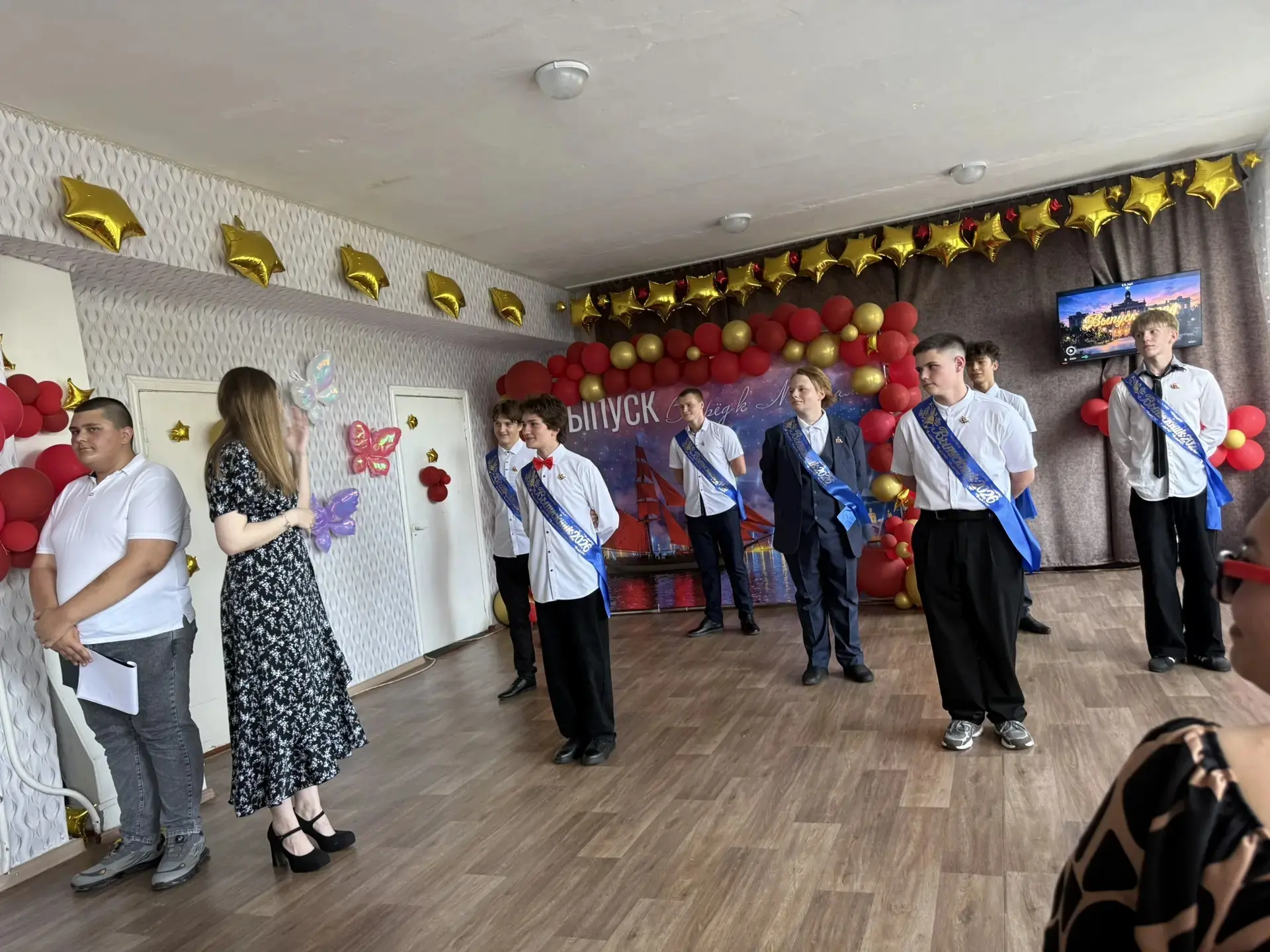 🎊19 июня 2026 года в ГБОУ ЛНР Пореченский УВК № 32 состоялся выпускной вечер для учащихся девятого 