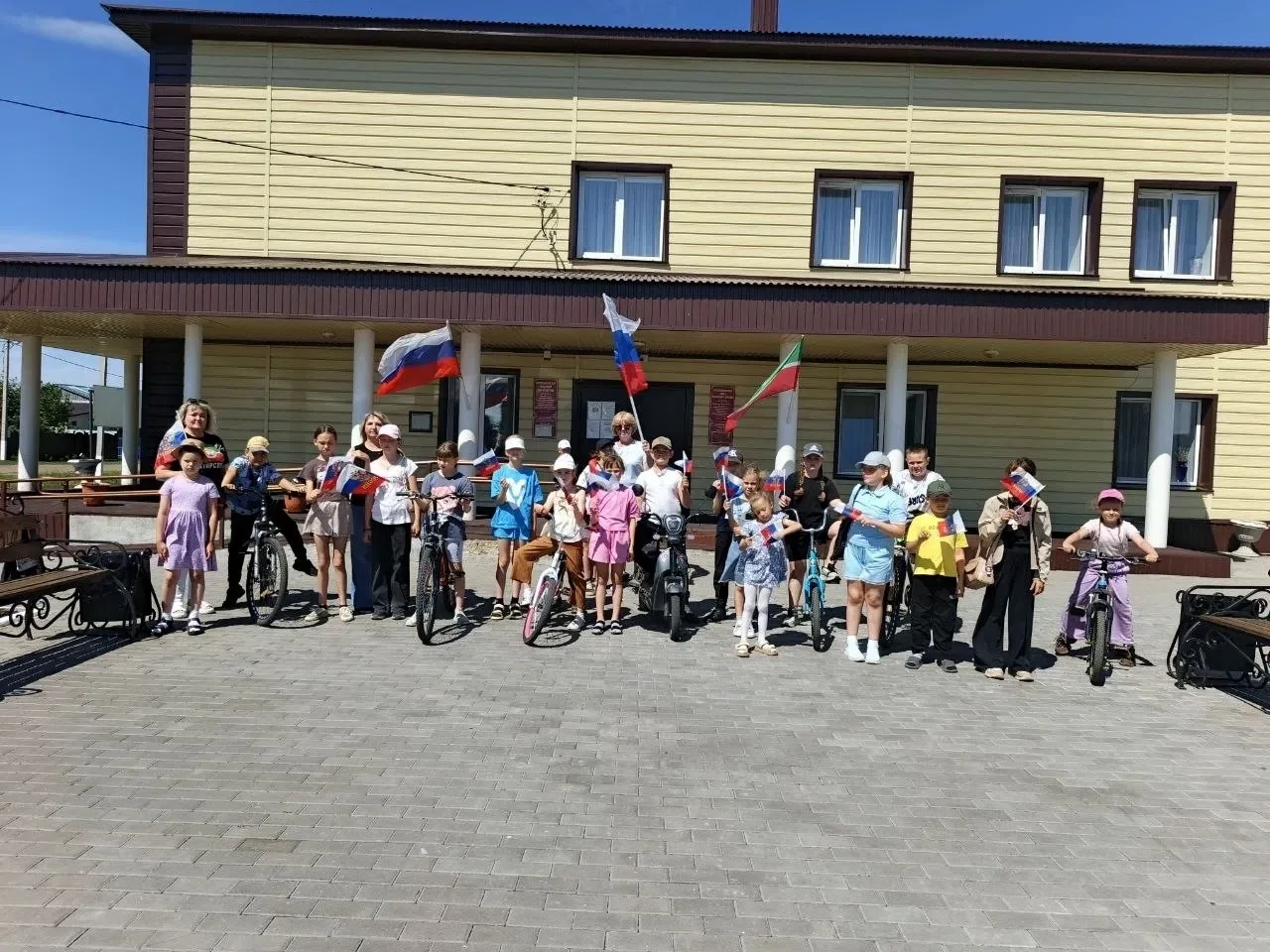 🇷🇺 Доброе утро, друзья! С праздником, с Днем России!

12 июня — это не просто красный день календа