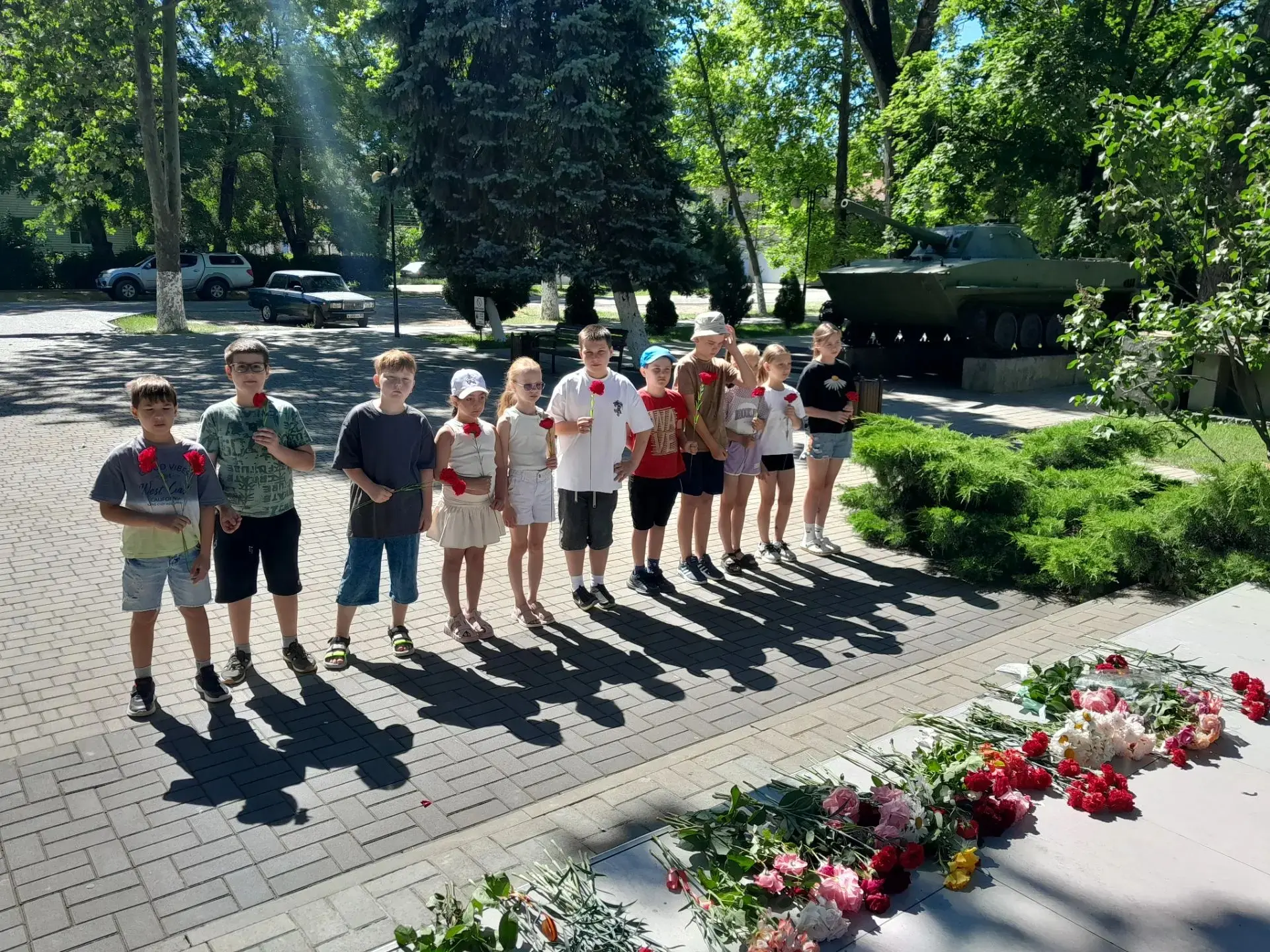 🌟 Сегодня, 22 июня, в нашей МБОУ СОШ № 25 прошел День памяти и скорби. 🌟

Мы вспомнили о тех, кто 